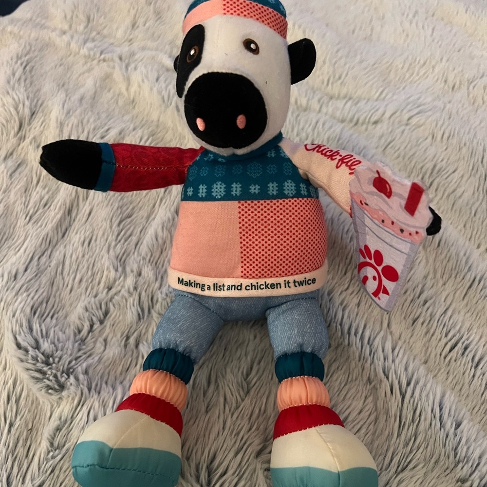 Chick-fil-a holiday cow 2023